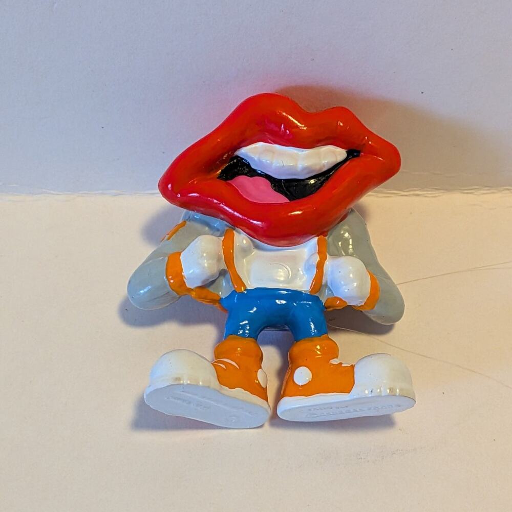 1989 ***RARE*** General Foods" Tang Lips" Flap PVC Figure ( nt19)